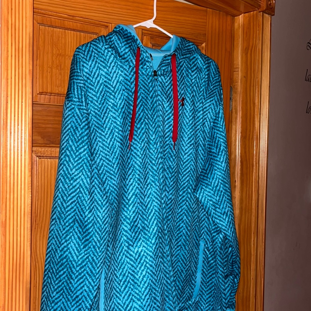 Under Armour Size 3x Hoodie. Unisex